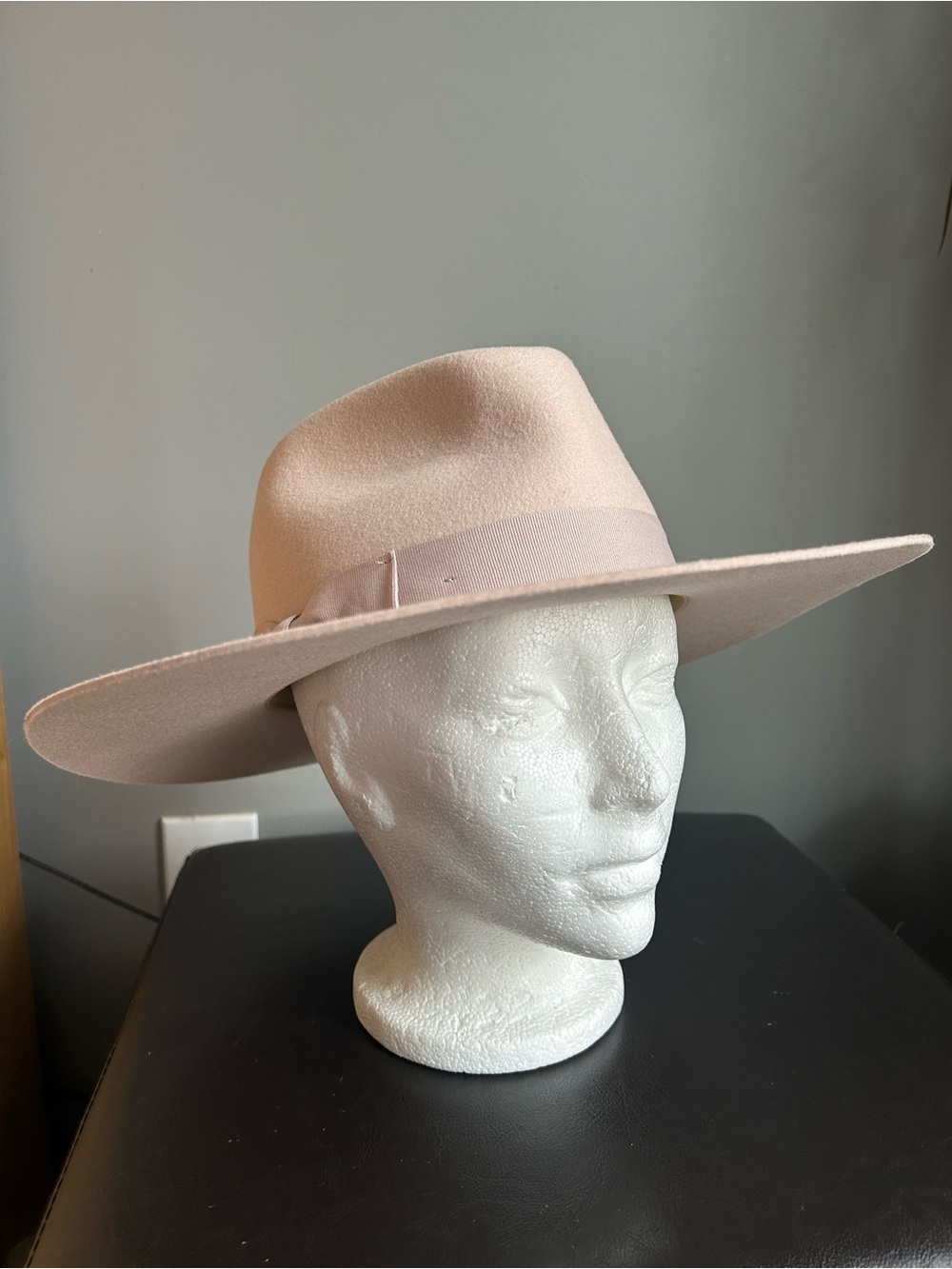 Wyeth Lila Wide-Brim Wool Rancher’s Fedora Hat in Light Blush
